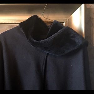 Ladies beautiful swing cape.. gorgeous!